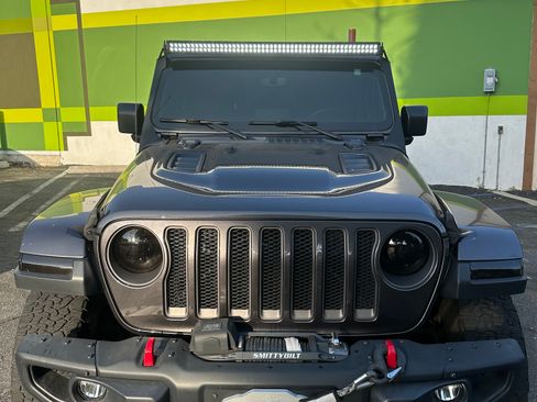 Used 2021 Jeep Wrangler Unlimited Rubicon image 2