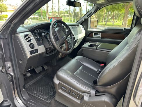Used 2014 Ford F150 Lariat w/ Equipment Group 501A Mid AWD/4WD image 9