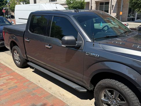 Used 2020 Ford F150 XLT w/ Equipment Group 302A Luxury AWD/4WD image 4