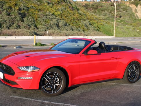 Used 2022 Ford Mustang Premium image 10