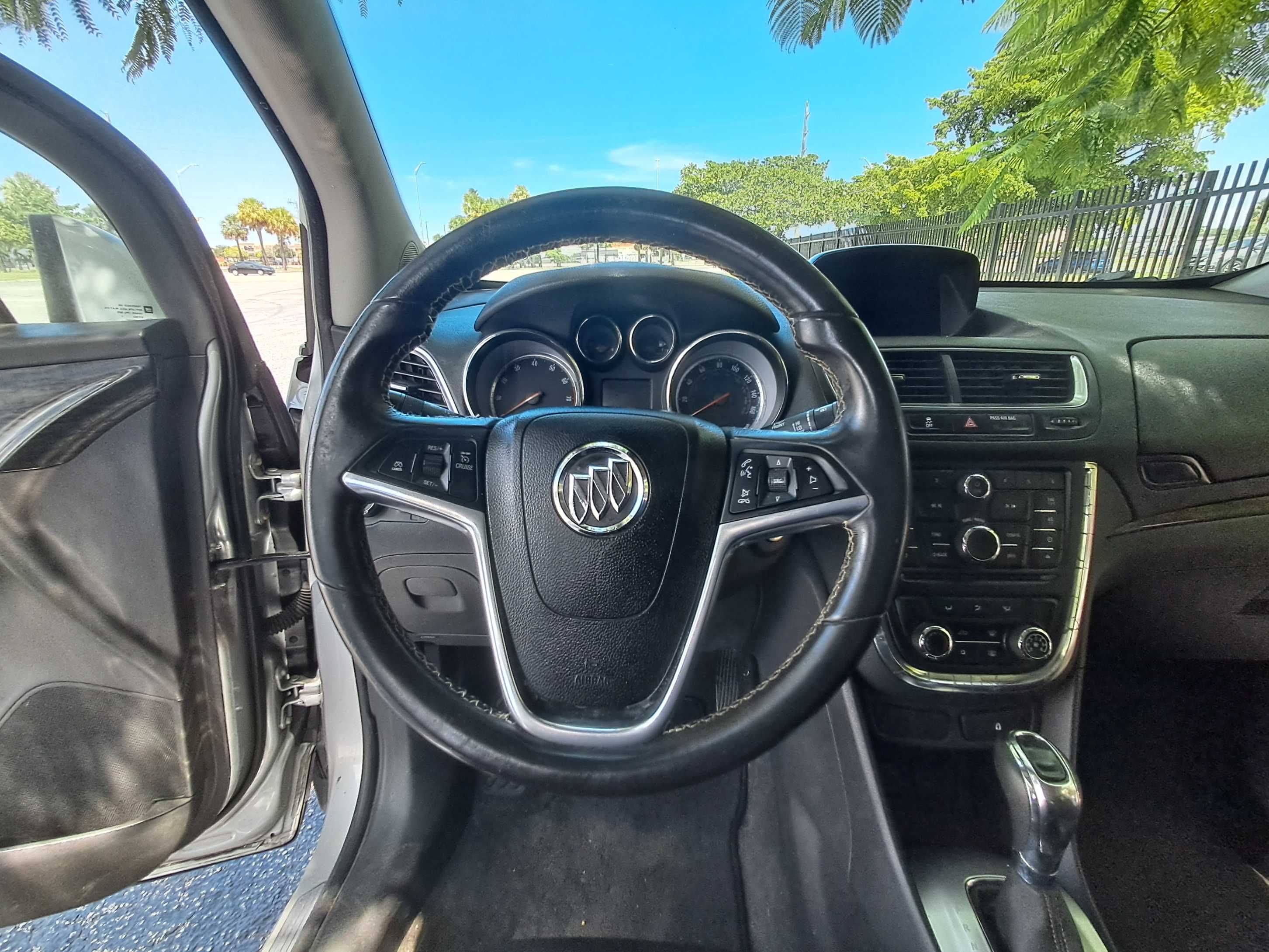 Used 2014 Buick Encore FWD image 10