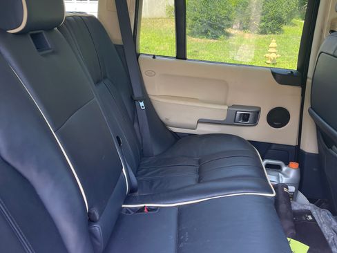Used 2004 Land Rover Range Rover HSE image 23