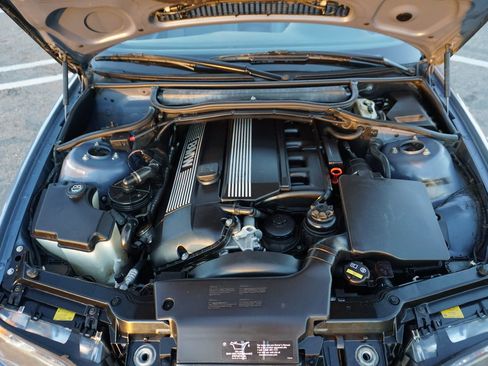 Used 2004 BMW 325Ci Convertible image 15