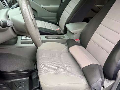 Used 2019 Nissan Frontier SV image 27