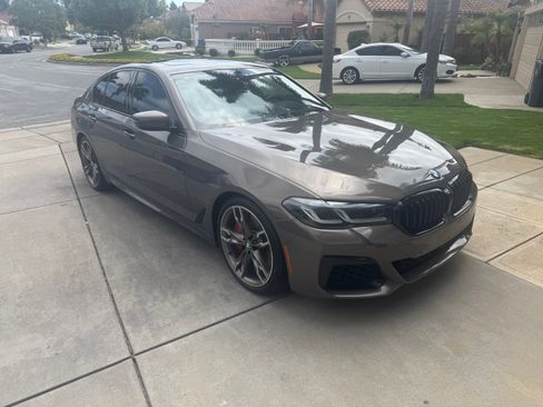 Used 2022 BMW M550i xDrive w/ Executive Package AWD/4WD image 2