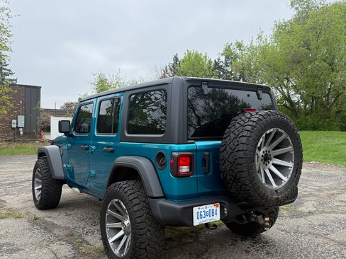Used 2020 Jeep Wrangler Unlimited Sport S AWD/4WD image 4