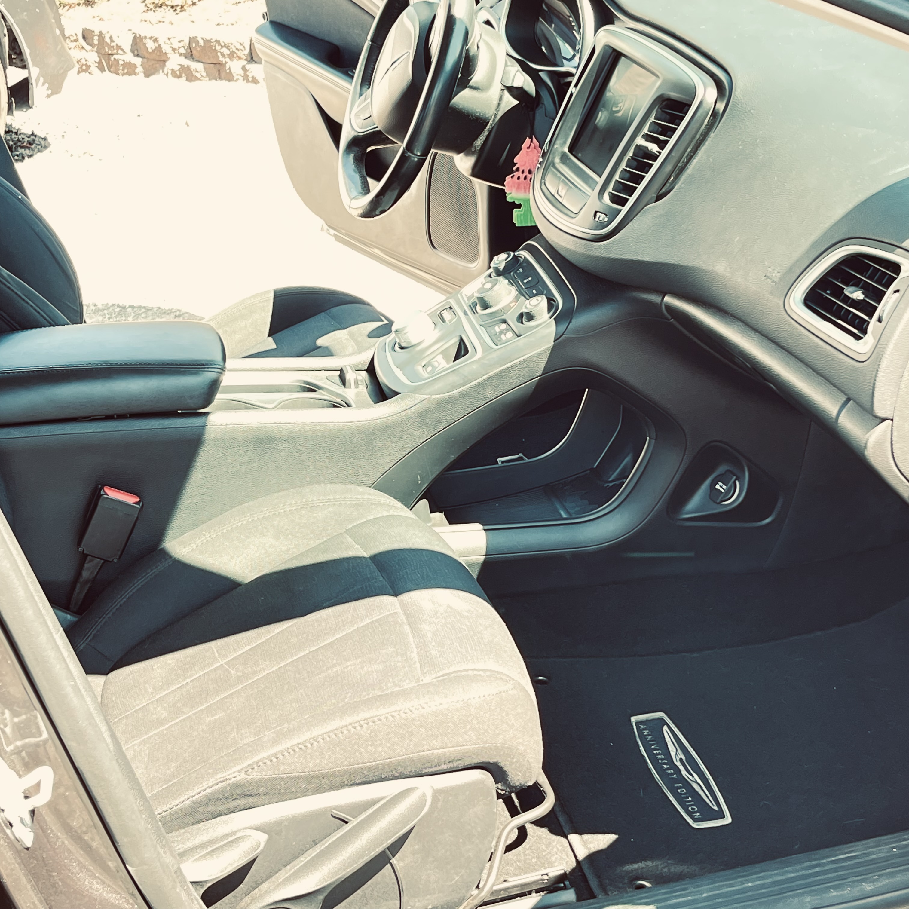 Used 2016 Chrysler 200 Limited w/ Anniversary Edition FWD image 11