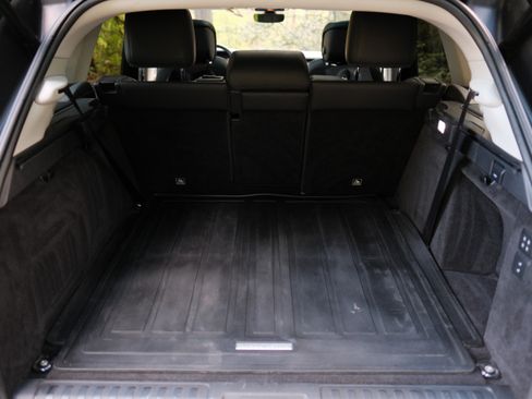 Used 2020 Land Rover Range Rover Sport HSE image 21