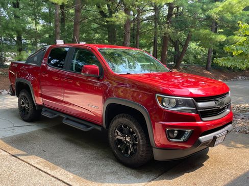 Used 2016 Chevrolet Colorado Z71 AWD/4WD image 2