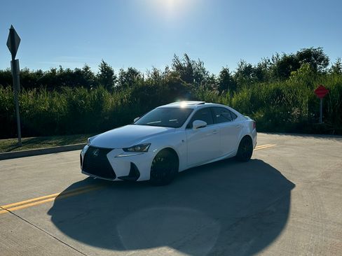 Used 2017 Lexus IS 300 F Sport w/ F Sport Package AWD/4WD image 1