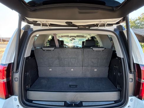 Used 2016 Chevrolet Tahoe LT w/ Luxury Package image 19