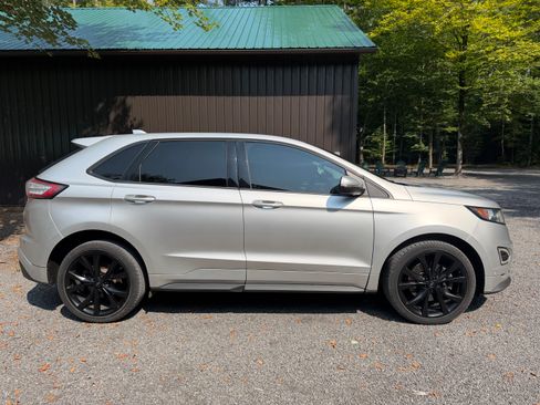 Used 2015 Ford Edge Sport w/ Equipment Group 401A AWD/4WD image 2