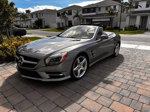 Used 2013 Mercedes-Benz SL 550 image 8
