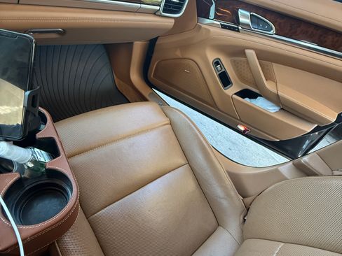 Used 2013 Porsche Panamera S image 17