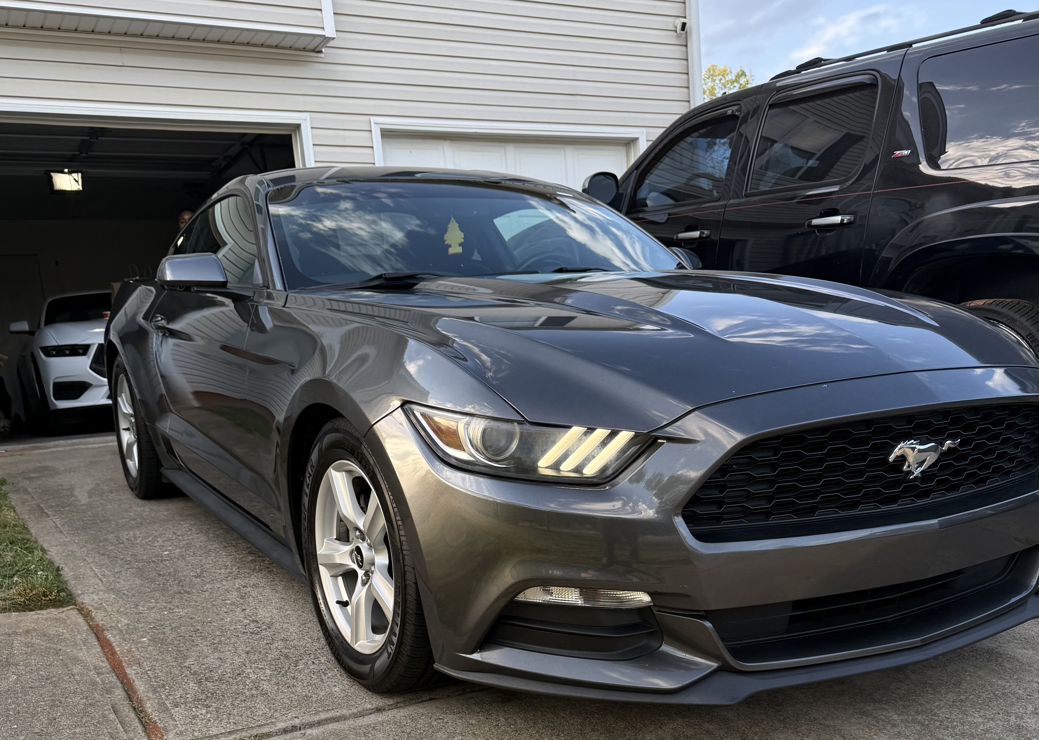 Used 2017 Ford Mustang Coupe w/ Enhanced Security Package RWD image 2