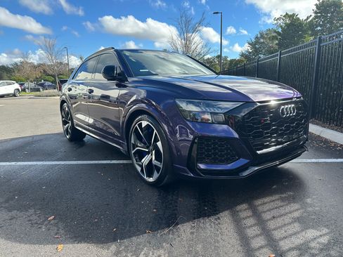Used 2022 Audi RS Q8 w/ Black Optic Package image 6