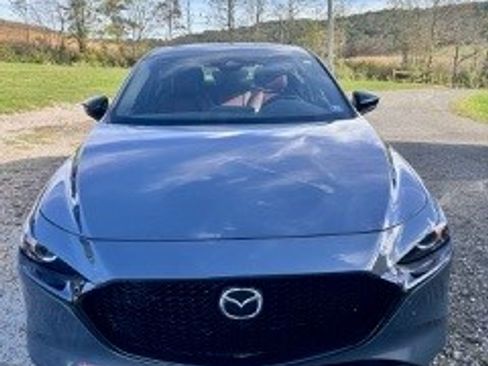 Used 2023 MAZDA MAZDA3 s image 2