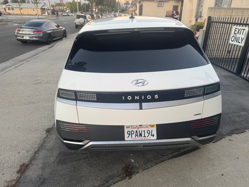 Used 2022 Hyundai Ioniq 5 SE image 6