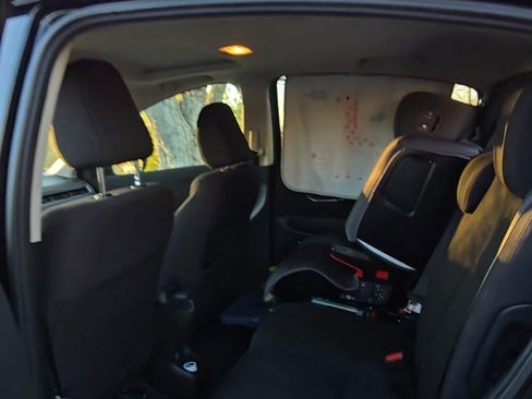 Used 2017 Honda HR-V EX image 11