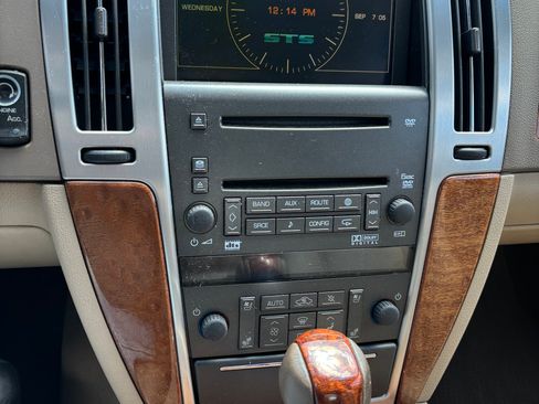 Used 2011 Cadillac STS image 14