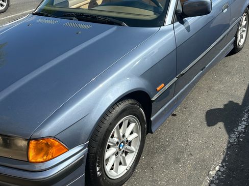 Used 1999 BMW 328i Convertible image 1