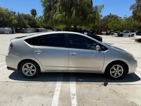 Used 2007 Toyota Prius FWD image 8