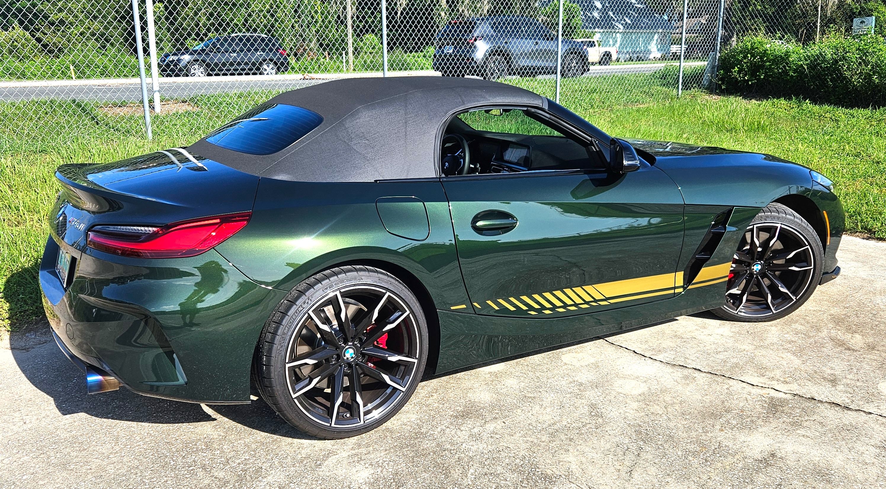 Used 2025 BMW Z4 M40i w/ Edition RWD image 12