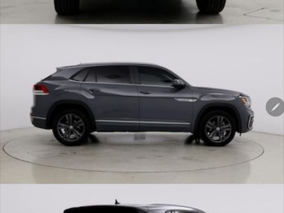 Used 2021 Volkswagen Atlas Cross Sport SE w/ Panoramic Sunroof Package