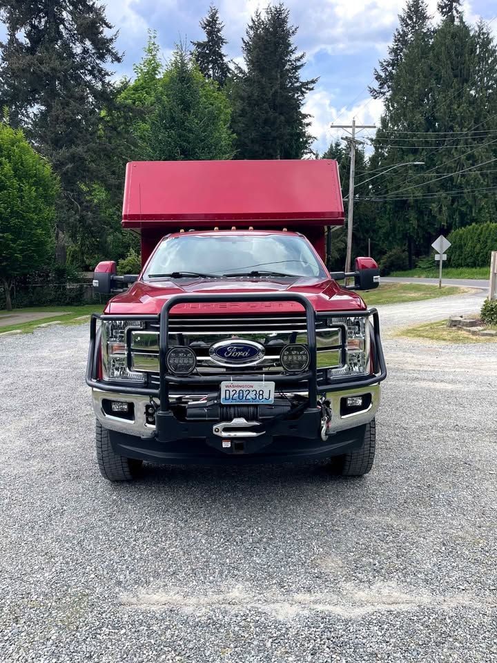 Used 2019 Ford F350 Lariat w/ Lariat Value Package AWD/4WD image 5