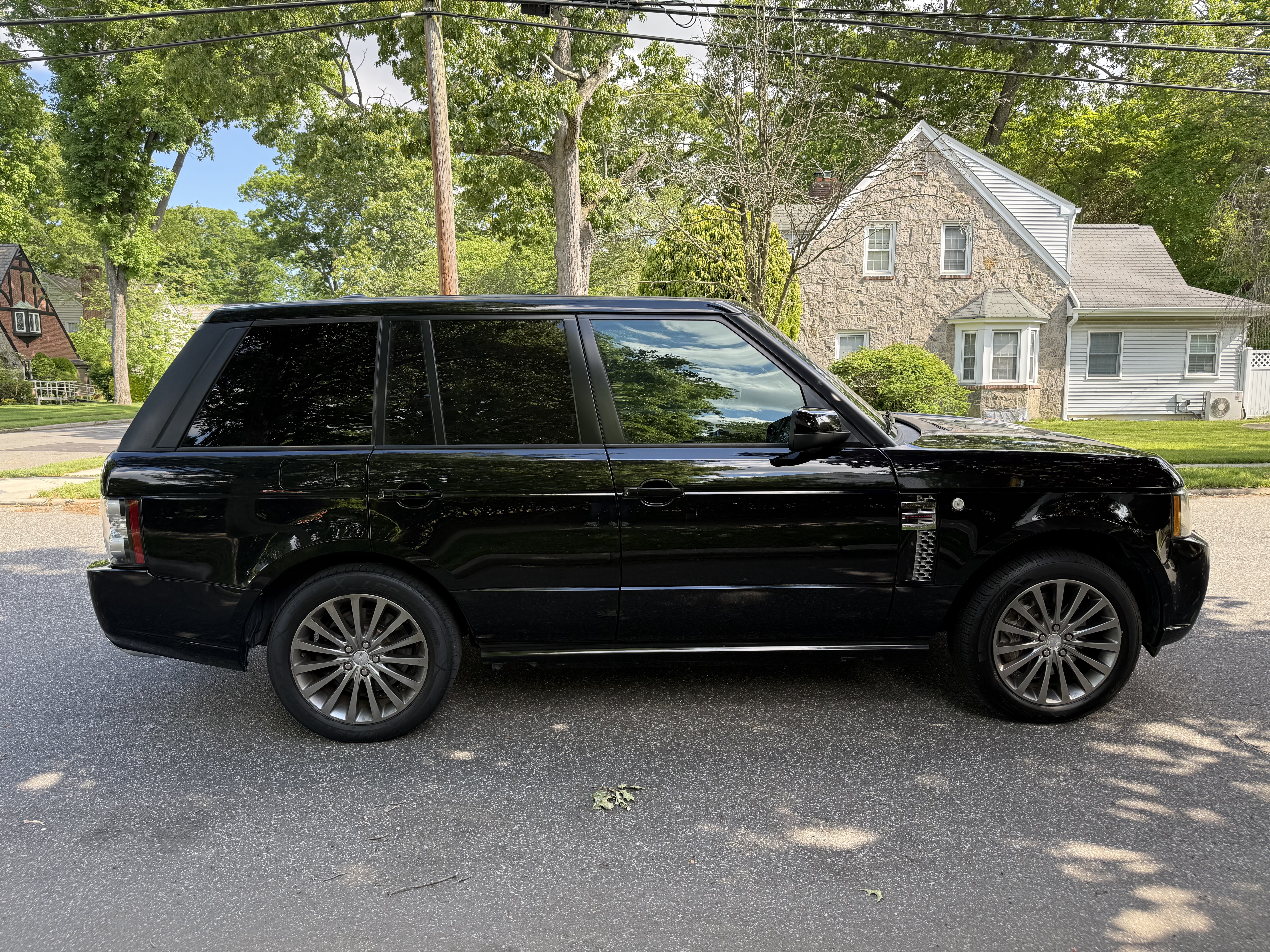 Used 2012 Land Rover Range Rover Autobiography AWD/4WD image 9