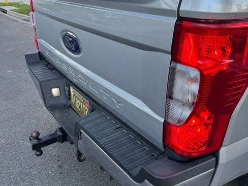 Used 2019 Ford F250 XL w/ STX Appearance Package image 12