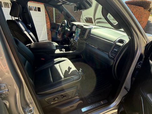 Used 2022 RAM 1500 Limited image 12