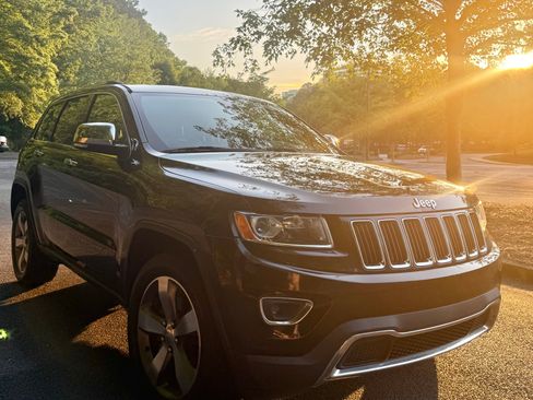 Used 2015 Jeep Grand Cherokee Limited AWD/4WD image 9
