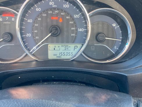 Used 2015 Toyota Corolla LE image 9