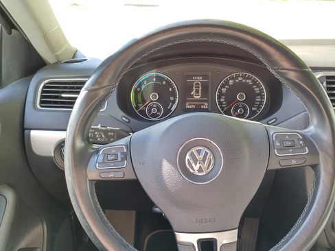 Used 2013 Volkswagen Jetta SEL image 11