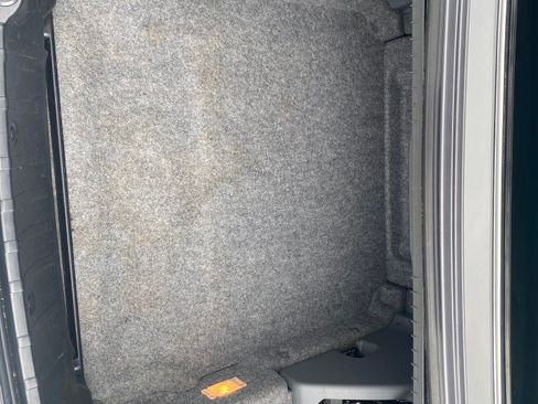 Used 2011 BMW 335i Convertible image 10