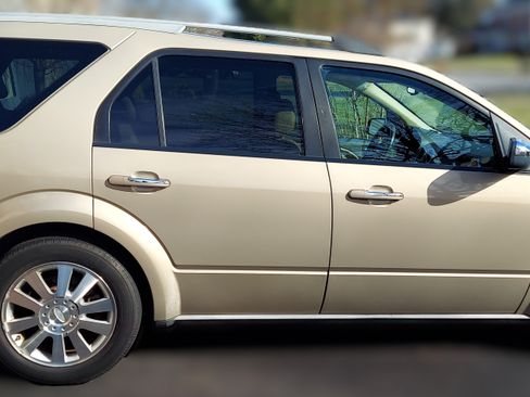 Used 2008 Ford Taurus X Limited image 3