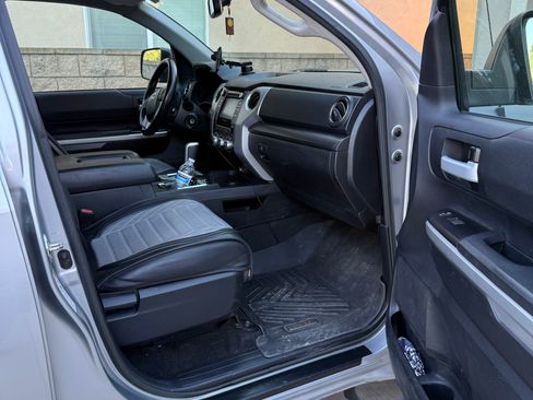 Used 2016 Toyota Tundra SR5 w/ TRD Off Road Package image 8