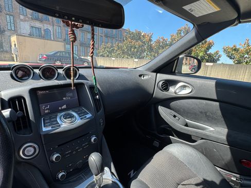 Used 2012 Nissan 370Z Touring w/ Sport Pkg image 9