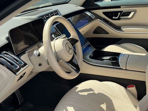Used 2022 Mercedes-Benz S 500 4MATIC image 2