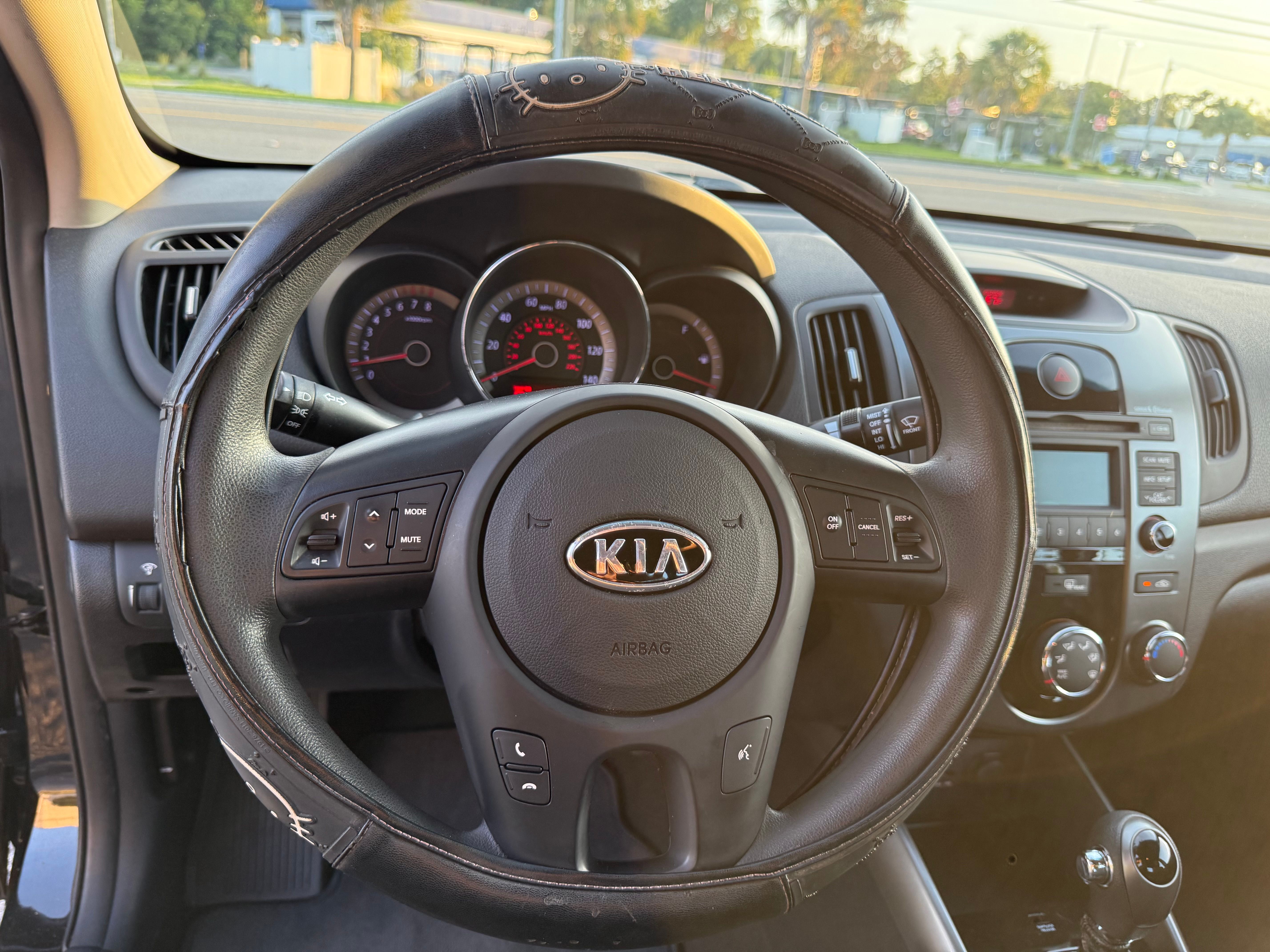 Used 2013 Kia Forte EX w/ Fuel Economy Pkg FWD image 19