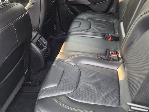 Used 2020 Jeep Cherokee Latitude Lux w/ Quick Order Package 26H Lux image 8