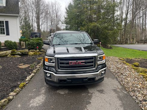 Used 2014 GMC Sierra 1500 SLE w/ SLE Value Package image 1