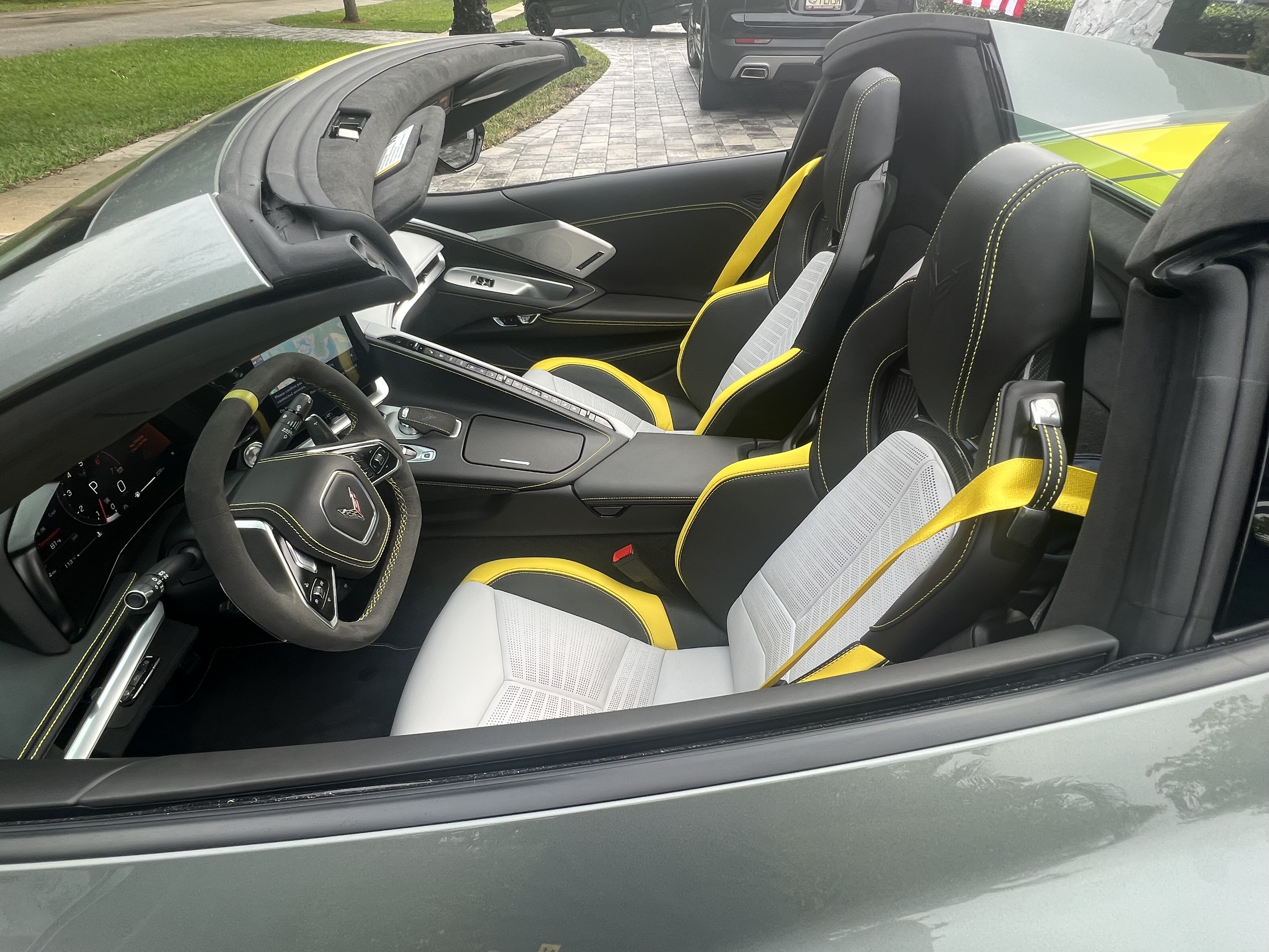Used 2022 Chevrolet Corvette Stingray Premium Conv RWD image 12