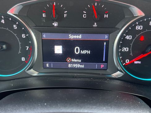 Used 2023 Chevrolet Traverse LT w/ LT Premium Package image 14