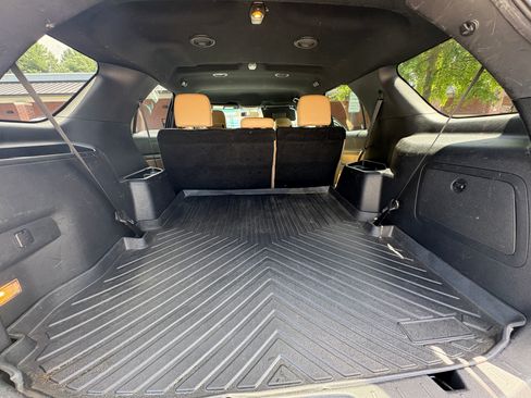 Used 2016 Ford Explorer FWD image 6