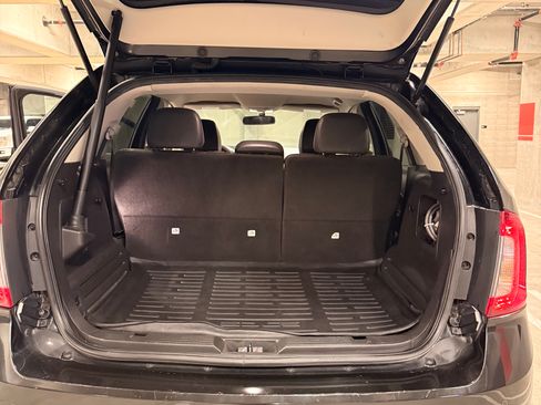 Used 2013 Ford Edge SEL image 12