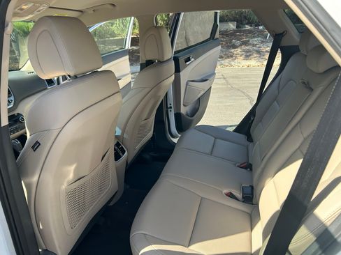 Used 2018 Hyundai Tucson SEL Plus w/ Cargo Package image 11