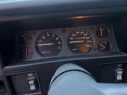 Used 1993 Jeep Cherokee Sport image 6