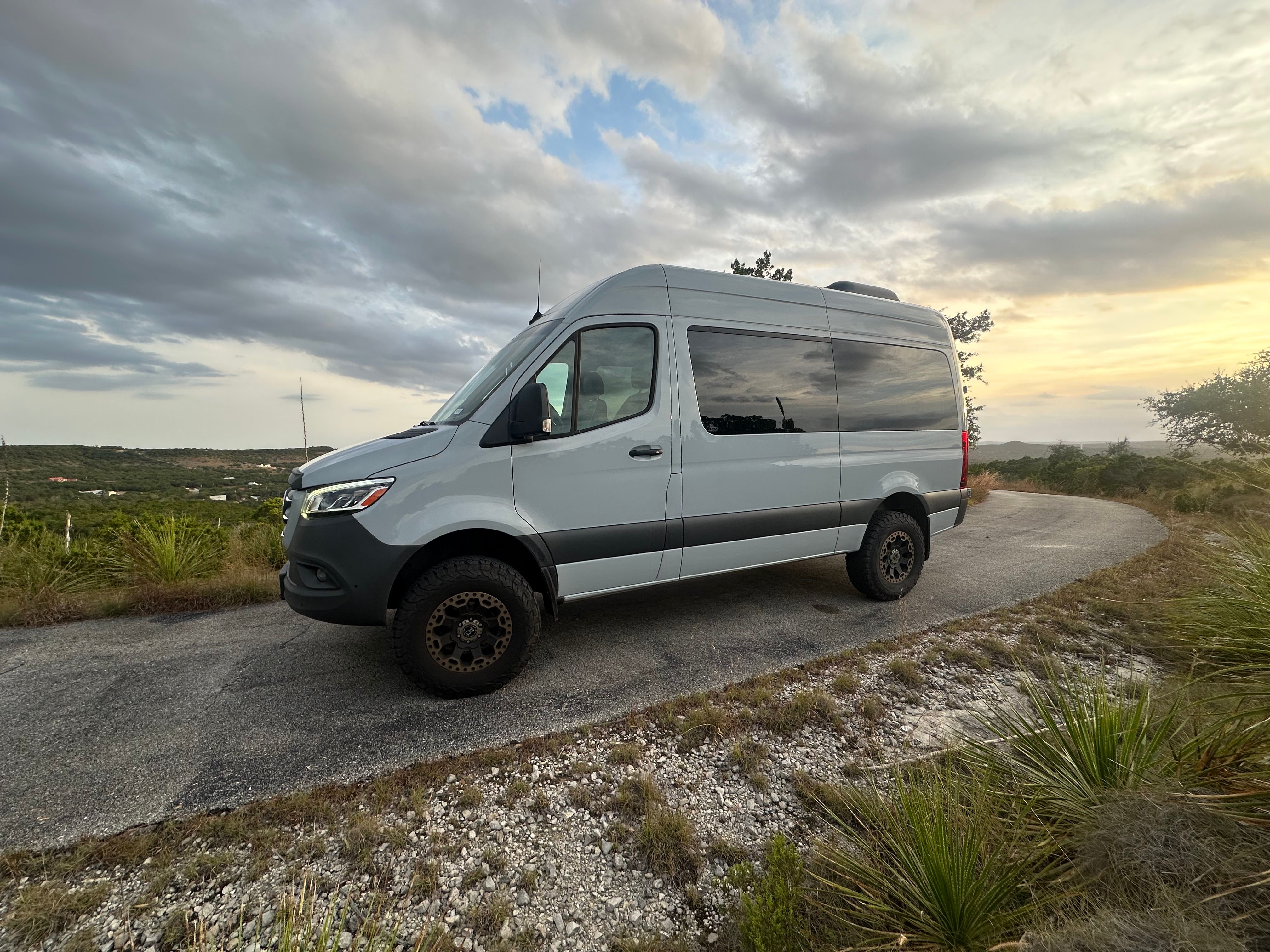 Used 2022 Mercedes-Benz Sprinter 2500 image 9